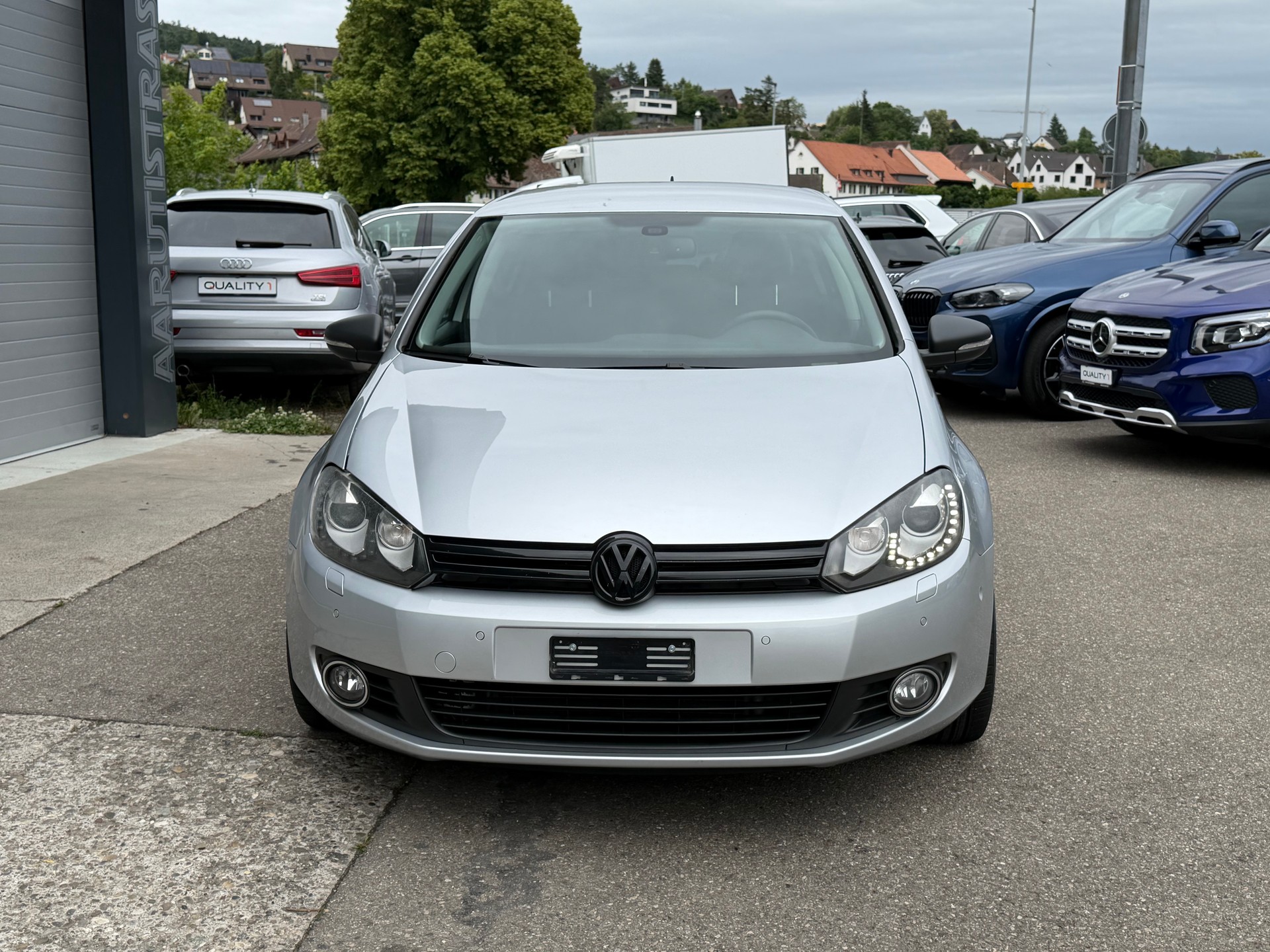 VW Golf 2.0 TDI BlueMotion Technology Team DSG-image-1