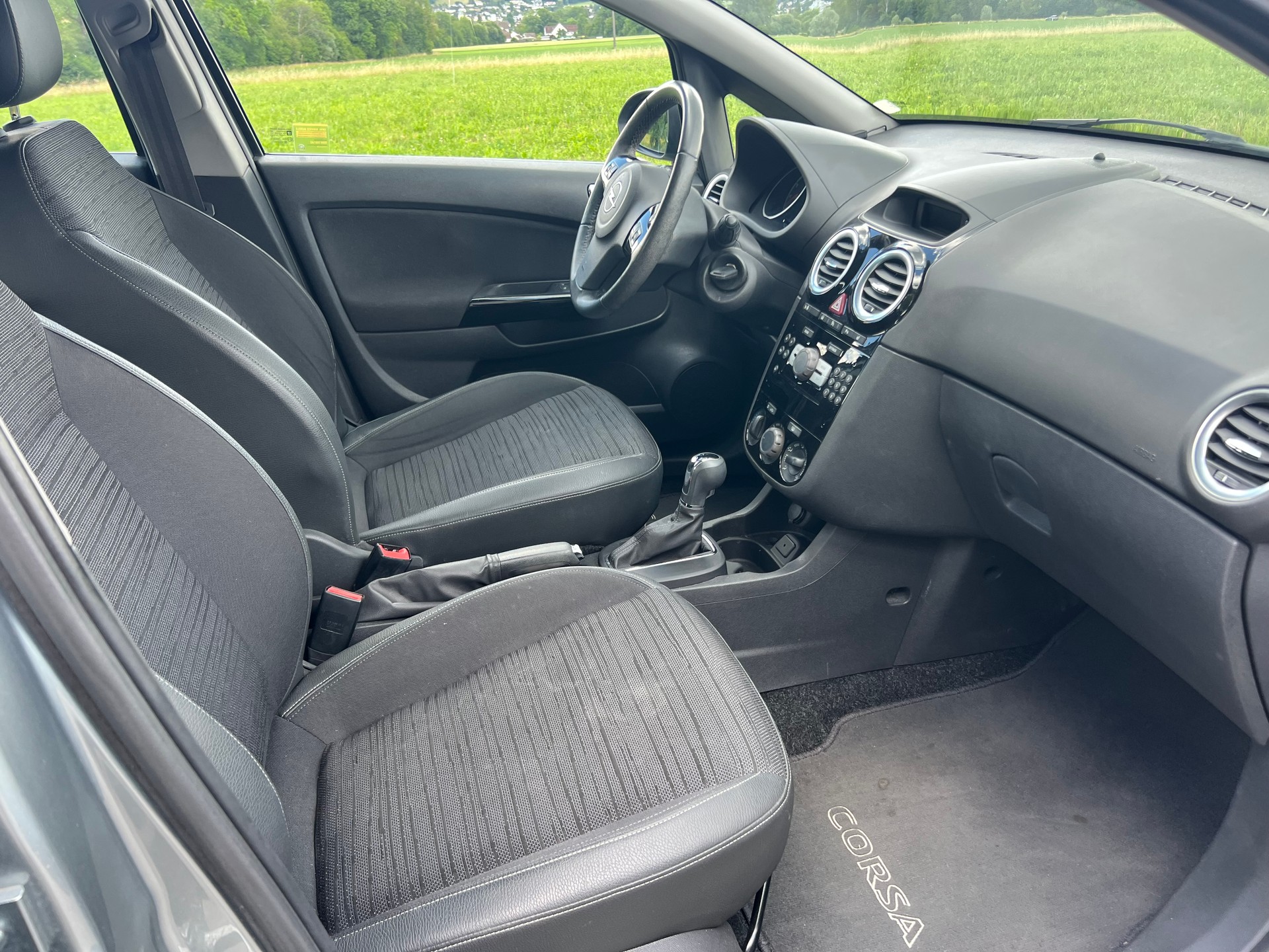 OPEL Corsa 1.4 TP Energy Automatic-image-6