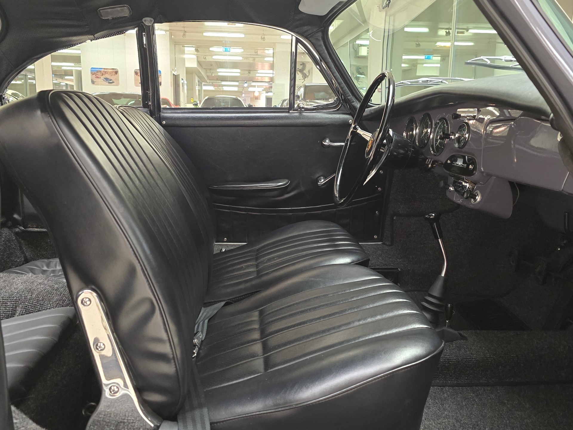 PORSCHE 356 C-image-10