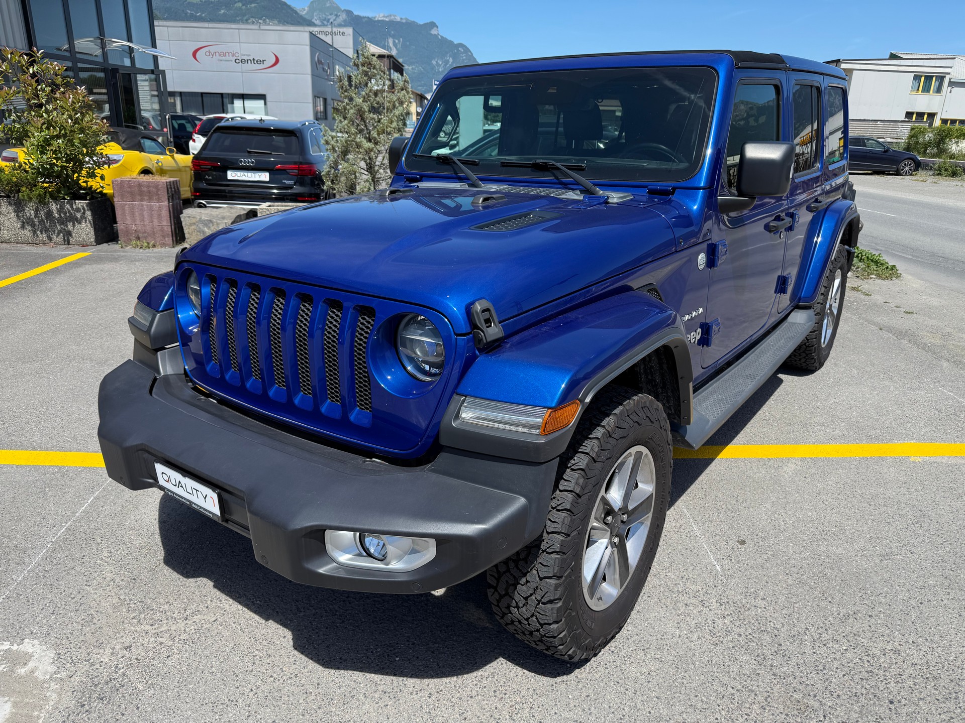 JEEP Wrangler 2.0 Unlimited Sahara Automatic-image-1