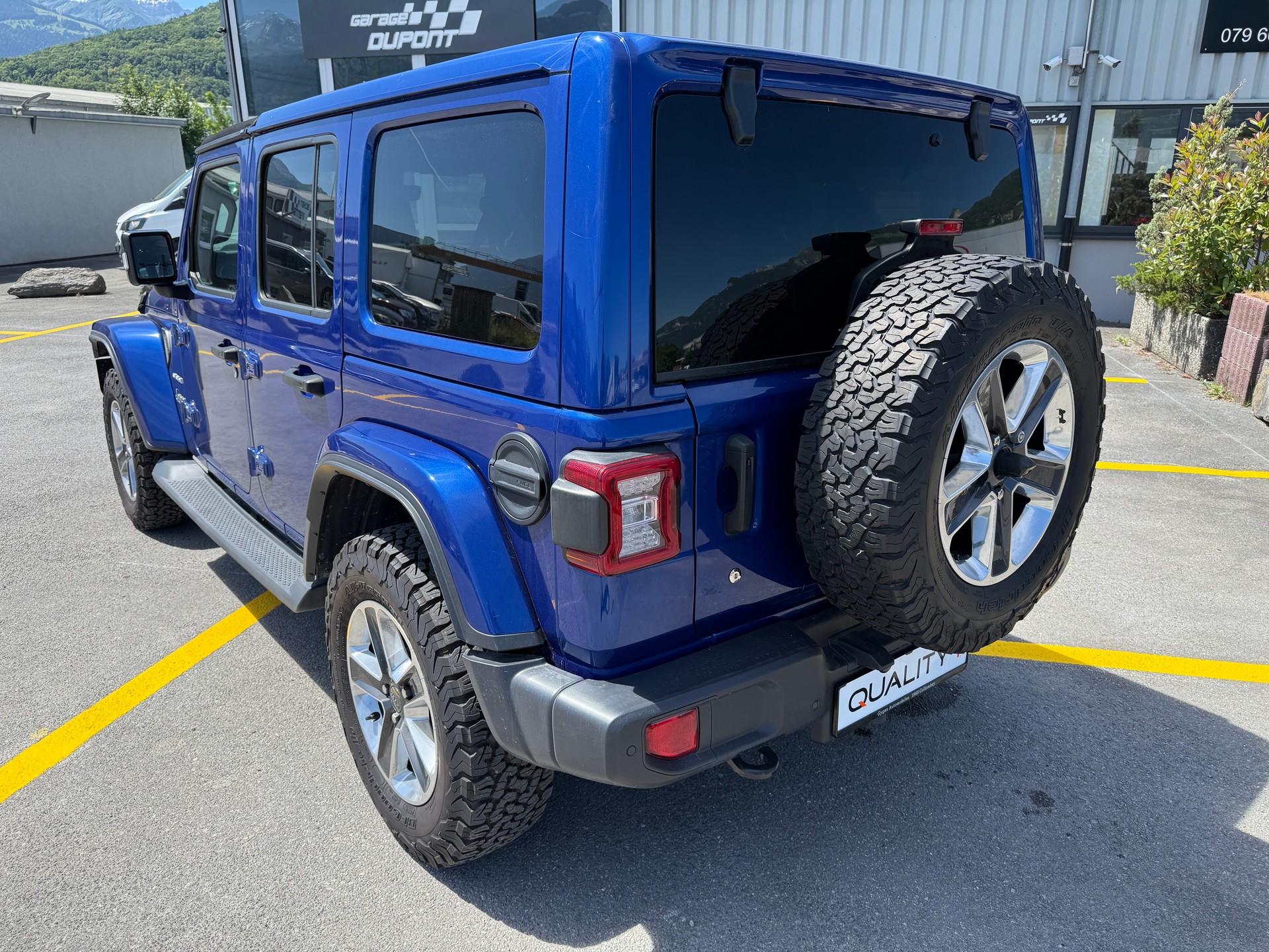 JEEP Wrangler 2.0 Unlimited Sahara Automatic-image-3