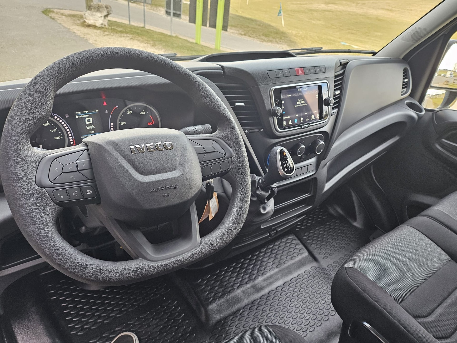 IVECO 35 S 16V MITTELLANG AUTOMAT leasing möglisch-image-14