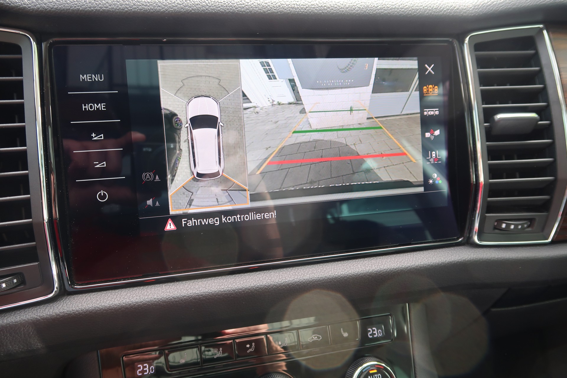SKODA Kodiaq 2.0 TSI Scout DSG 4x4-image-10