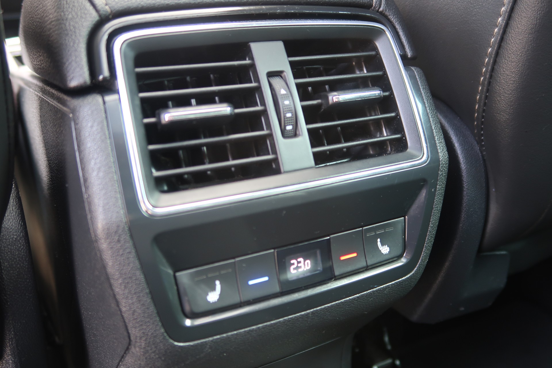 SKODA Kodiaq 2.0 TSI Scout DSG 4x4-image-21