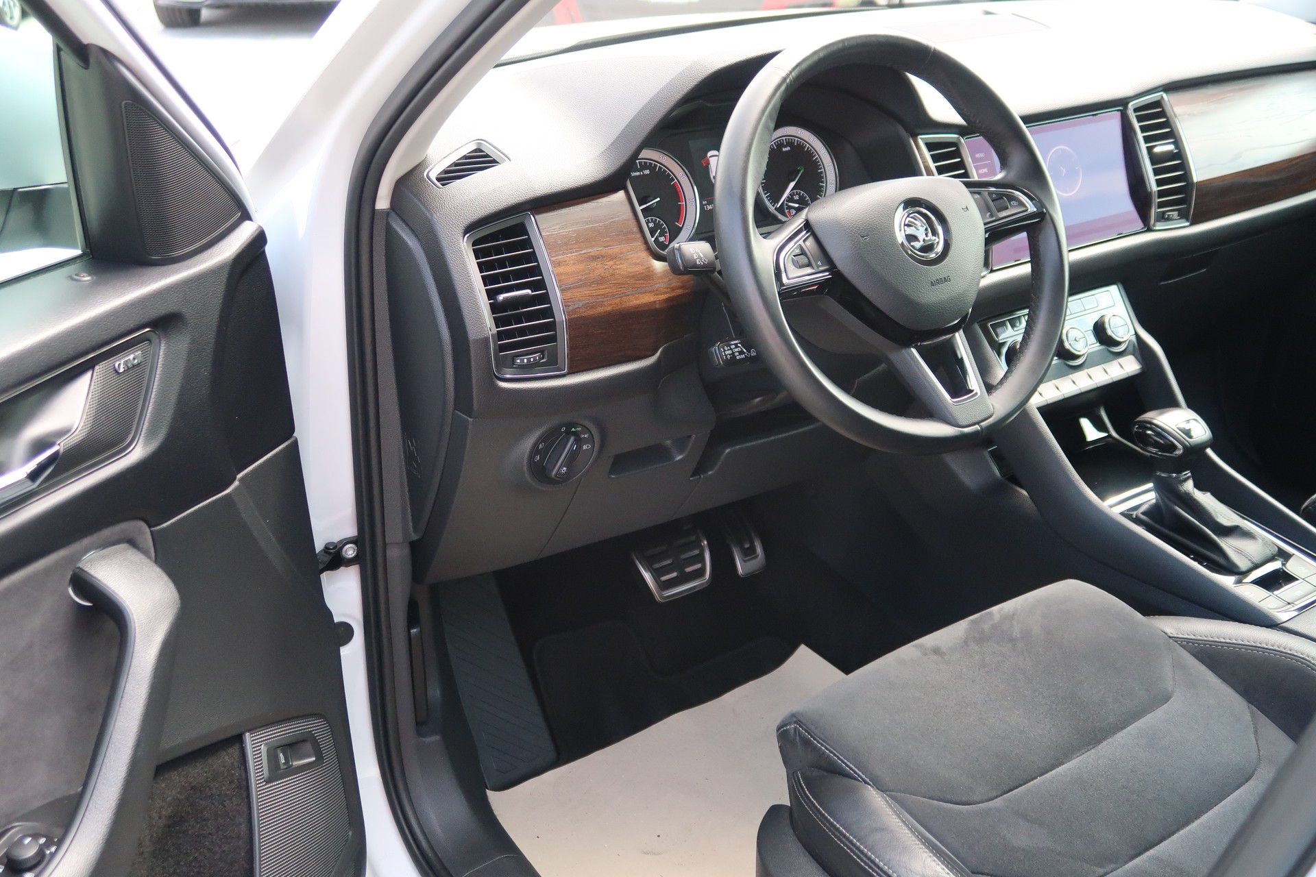 SKODA Kodiaq 2.0 TSI Scout DSG 4x4-image-8