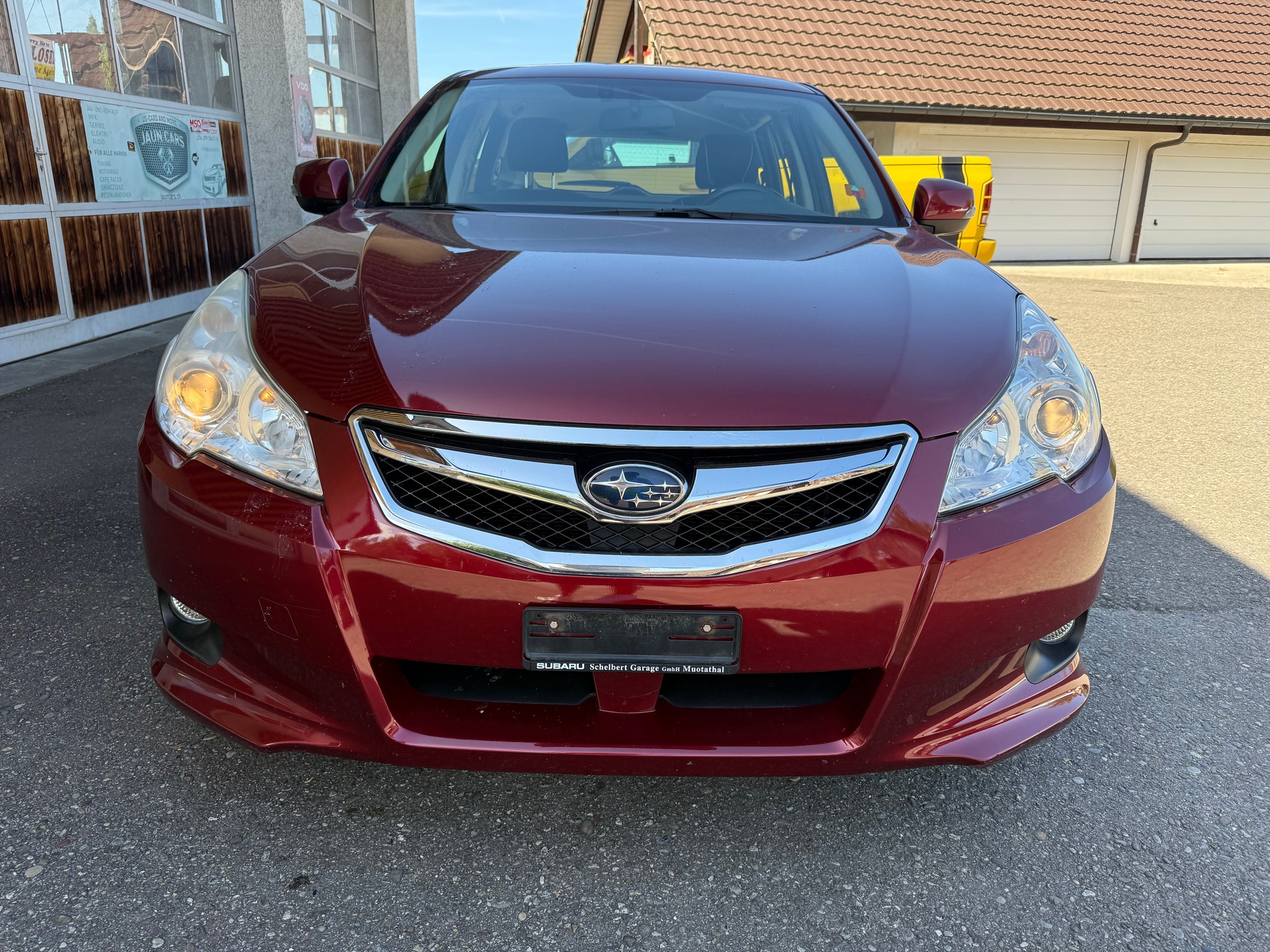 SUBARU Legacy 2.0i Limited AWD-image-1