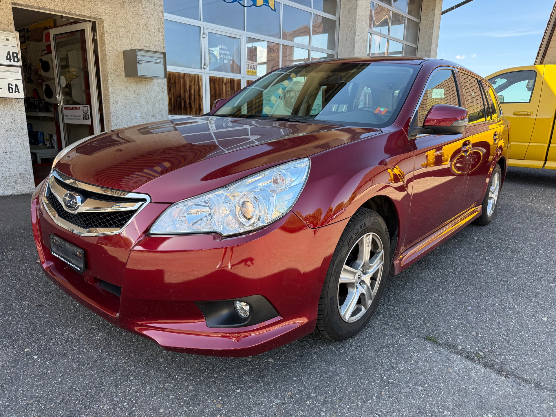 SUBARU Legacy 2.0i Limited AWD-image-0