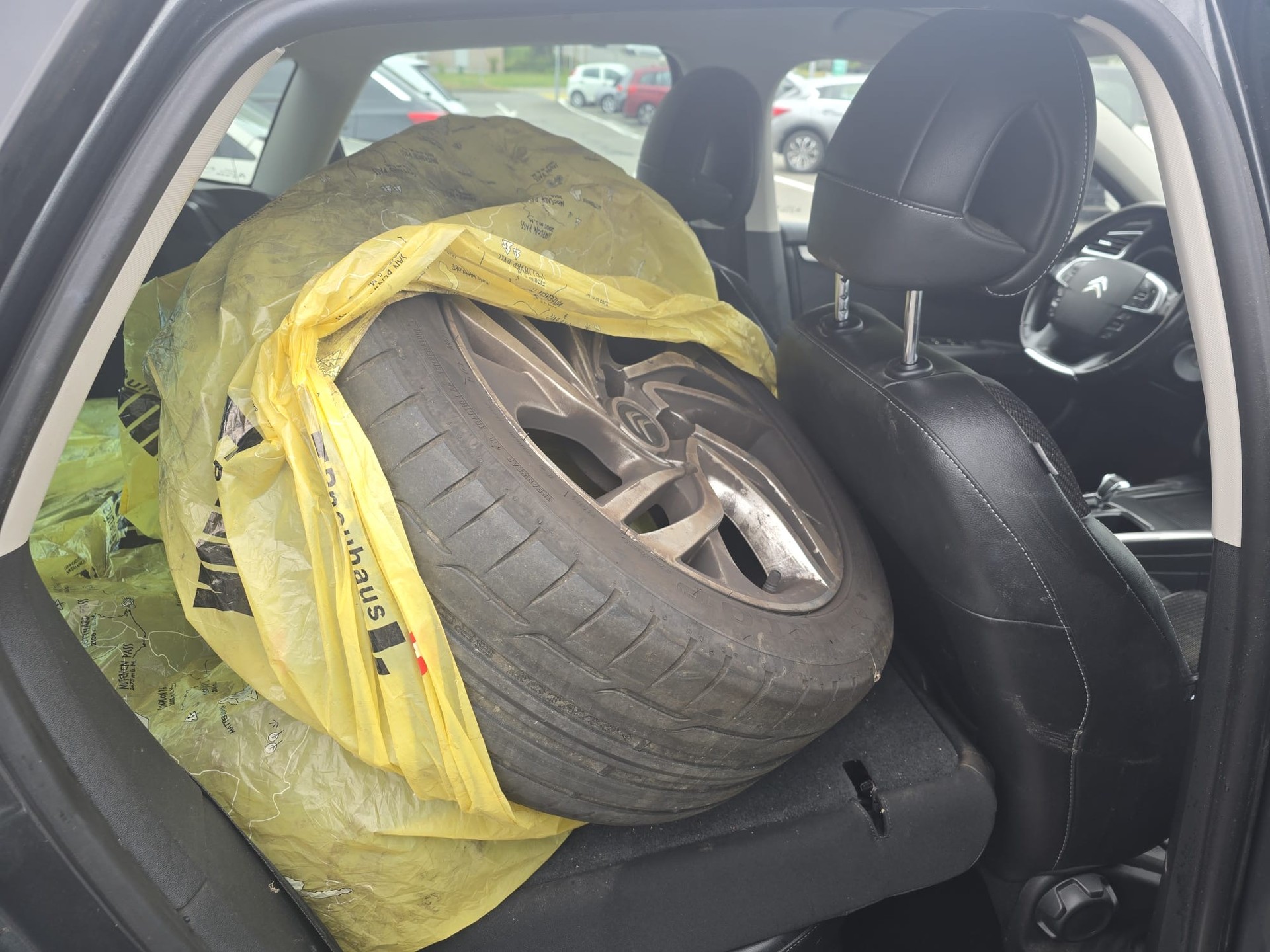 CITROEN C4 Berline 1.6 THP Séduction EGS6-image-17
