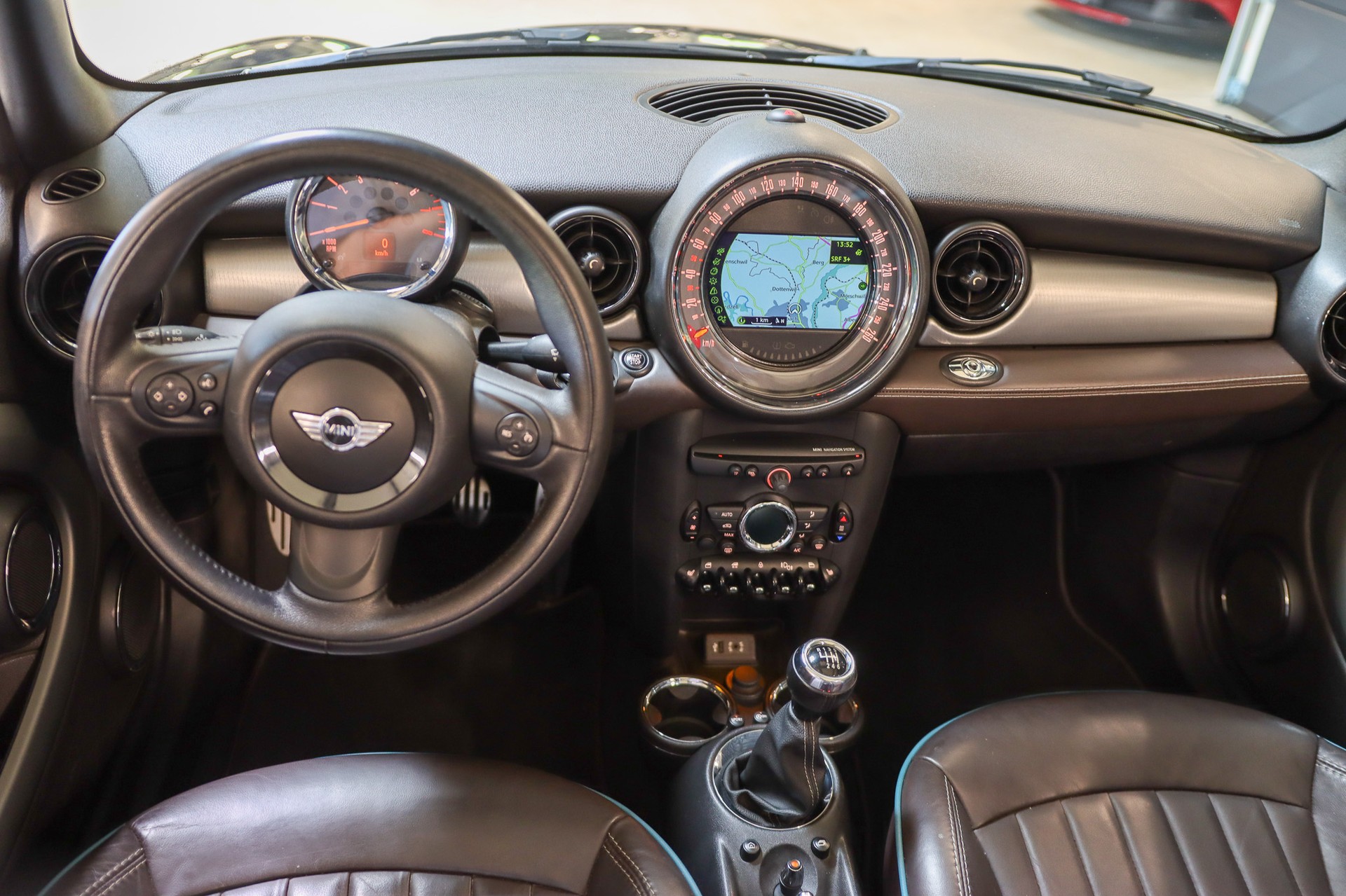 MINI Cooper S Cabriolet-image-11