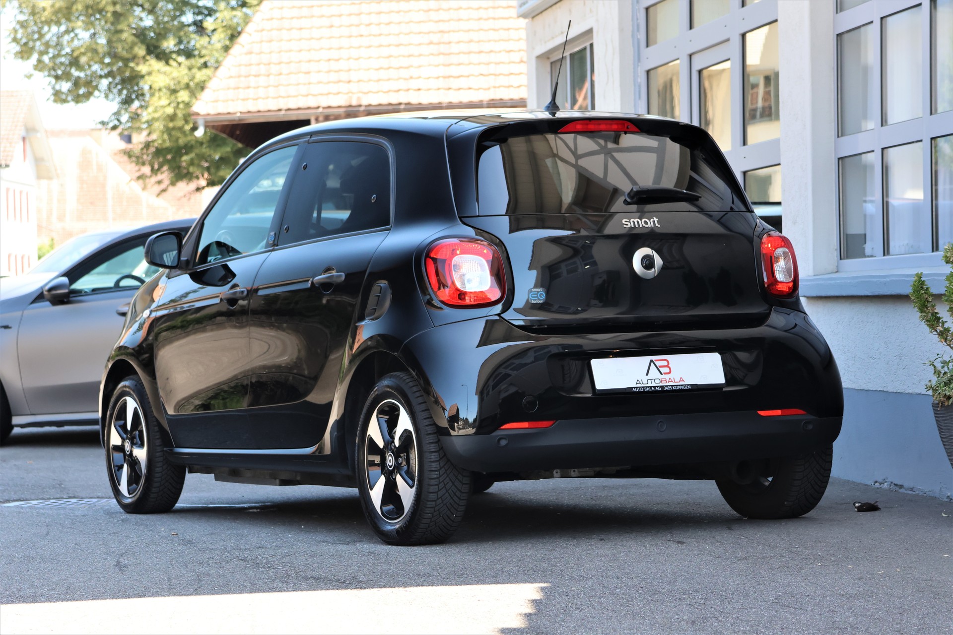 SMART forfour EQ passion (CH)-showroom-element-2