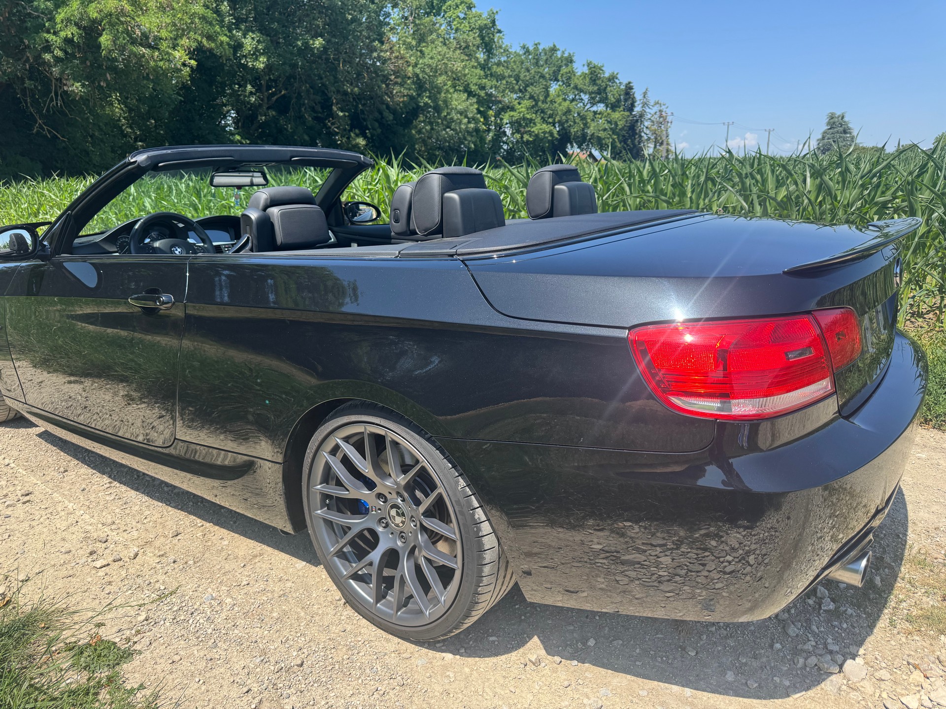 BMW 335i e93-image-2