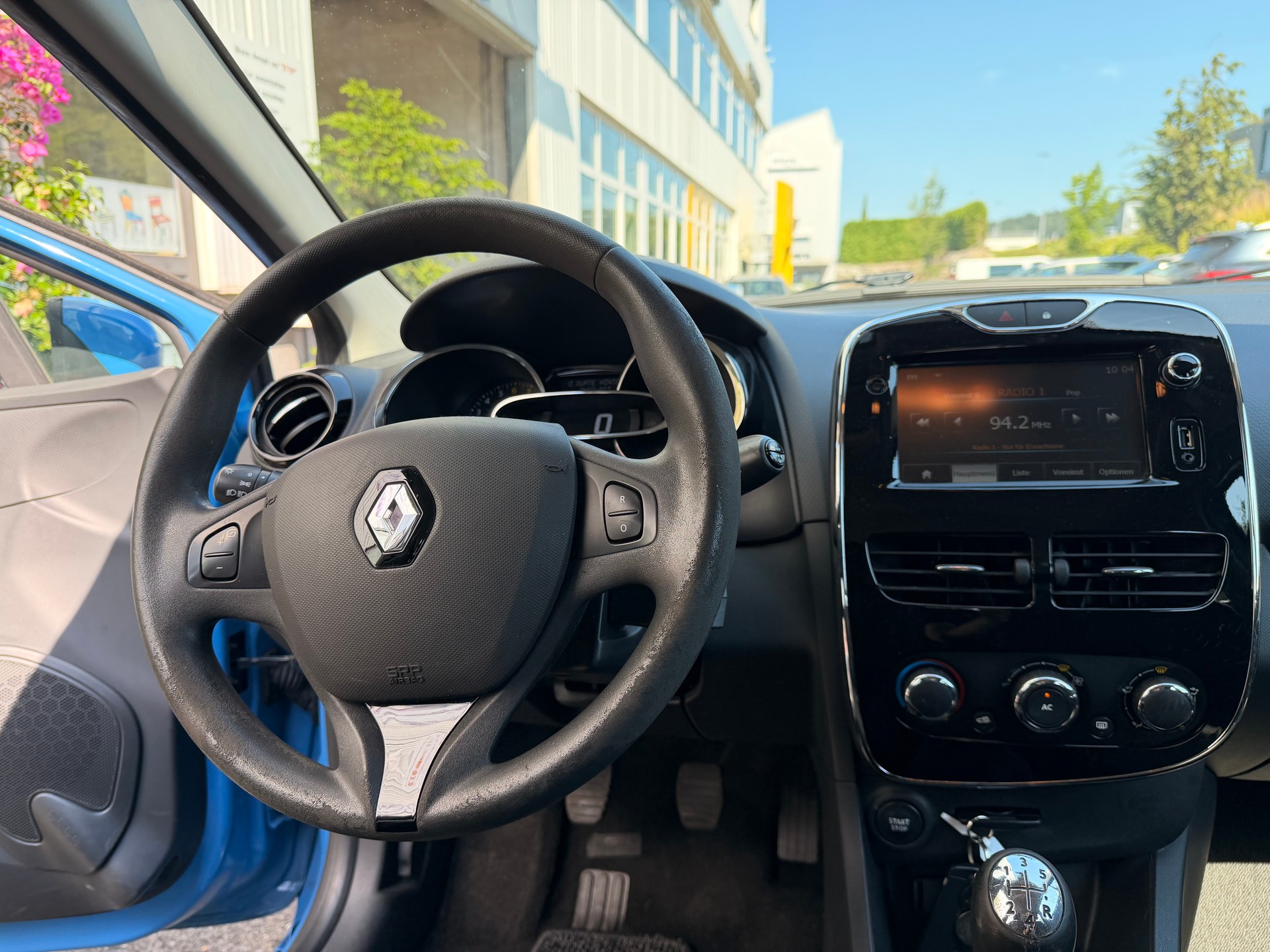 RENAULT Clio Grandtour 0.9 12V Expression-image-8