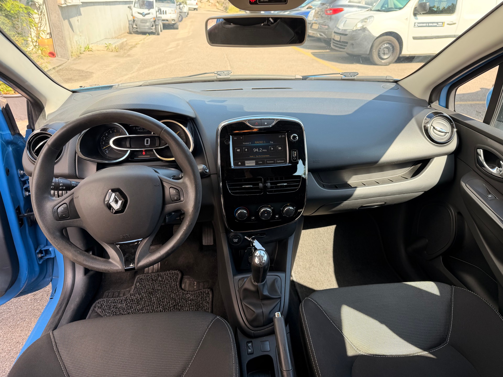 RENAULT Clio Grandtour 0.9 12V Expression-image-7