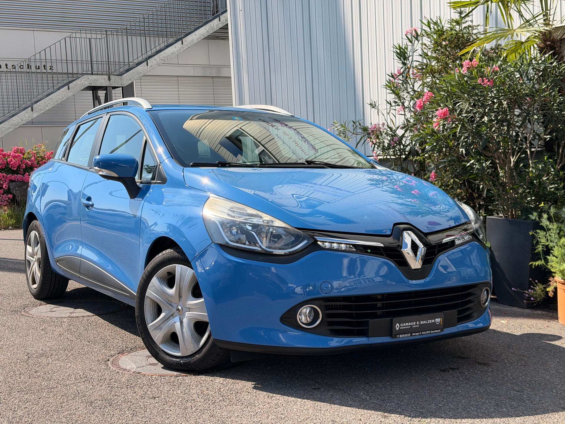 RENAULT Clio Grandtour 0.9 12V Expression-image-0