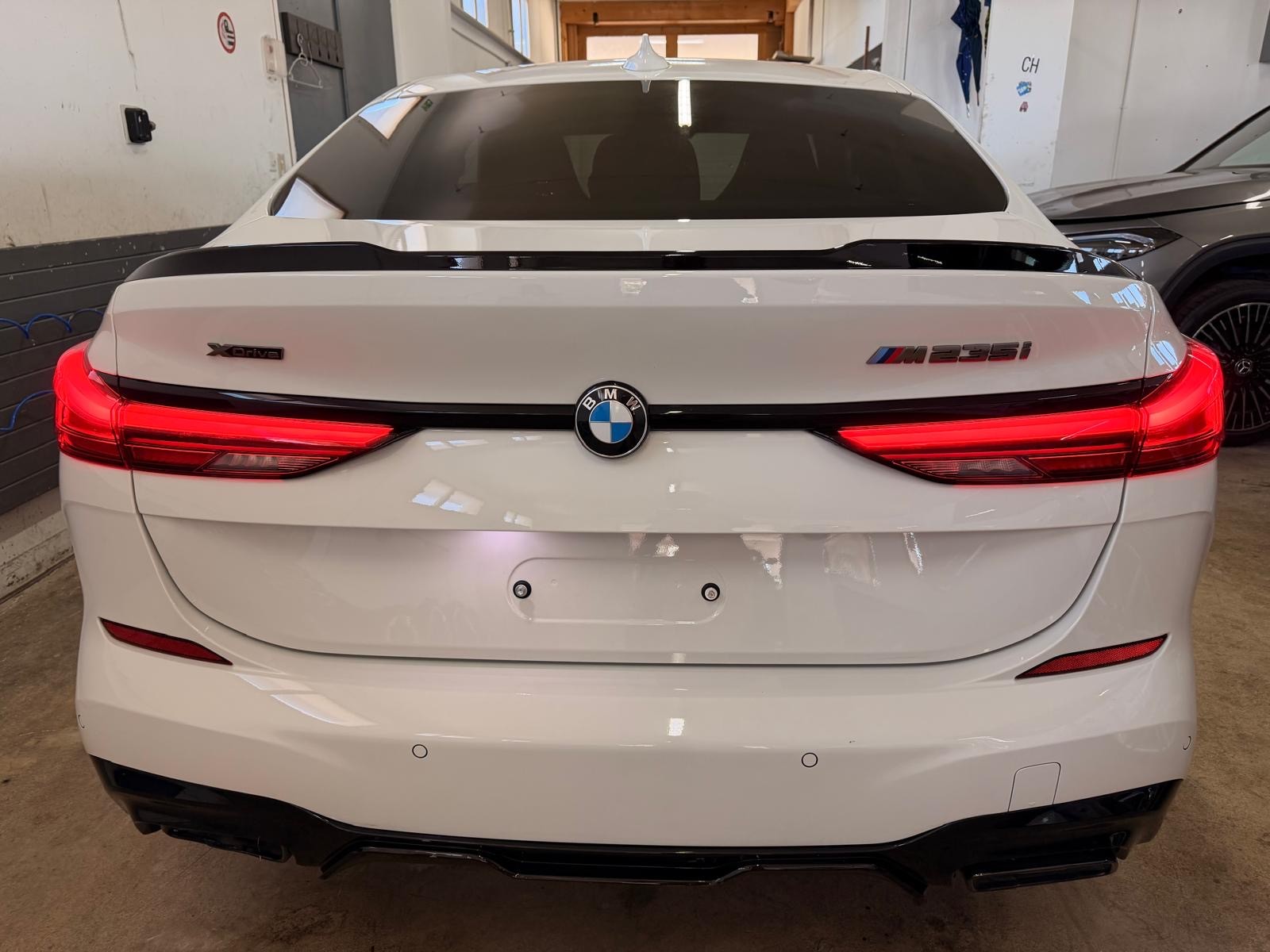BMW M235i Gran Coupé xDrive Steptronic-image-3