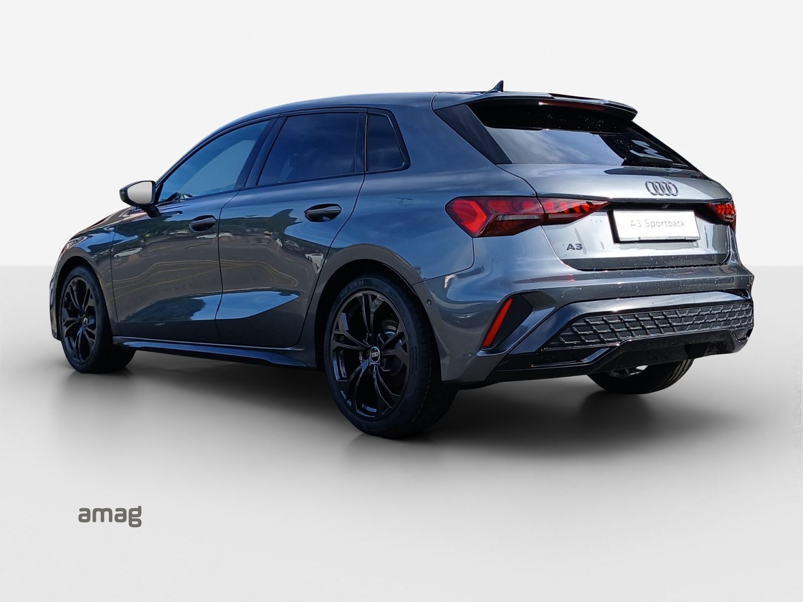 AUDI A3 Sportback 35 TFSI S line Attraction S-tronic-image-2