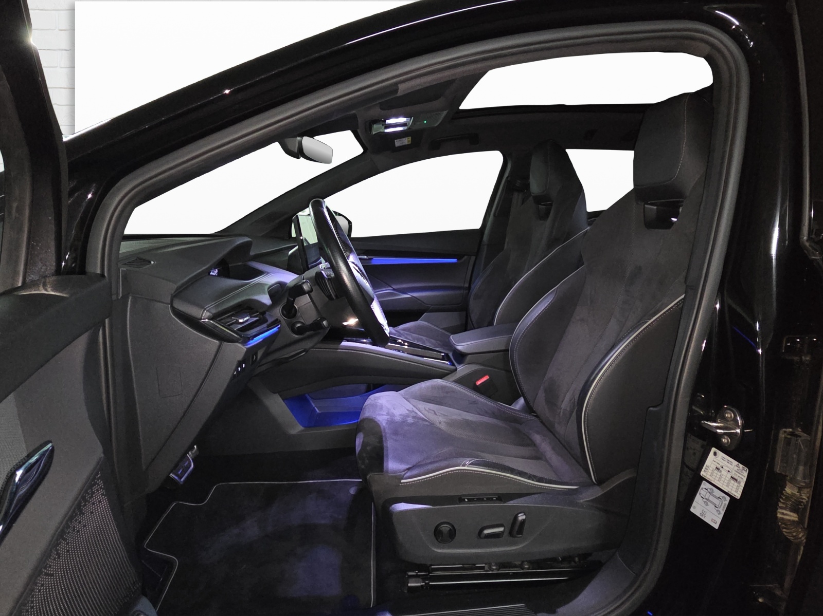 SKODA Enyaq iV 80x SportLine-image-4