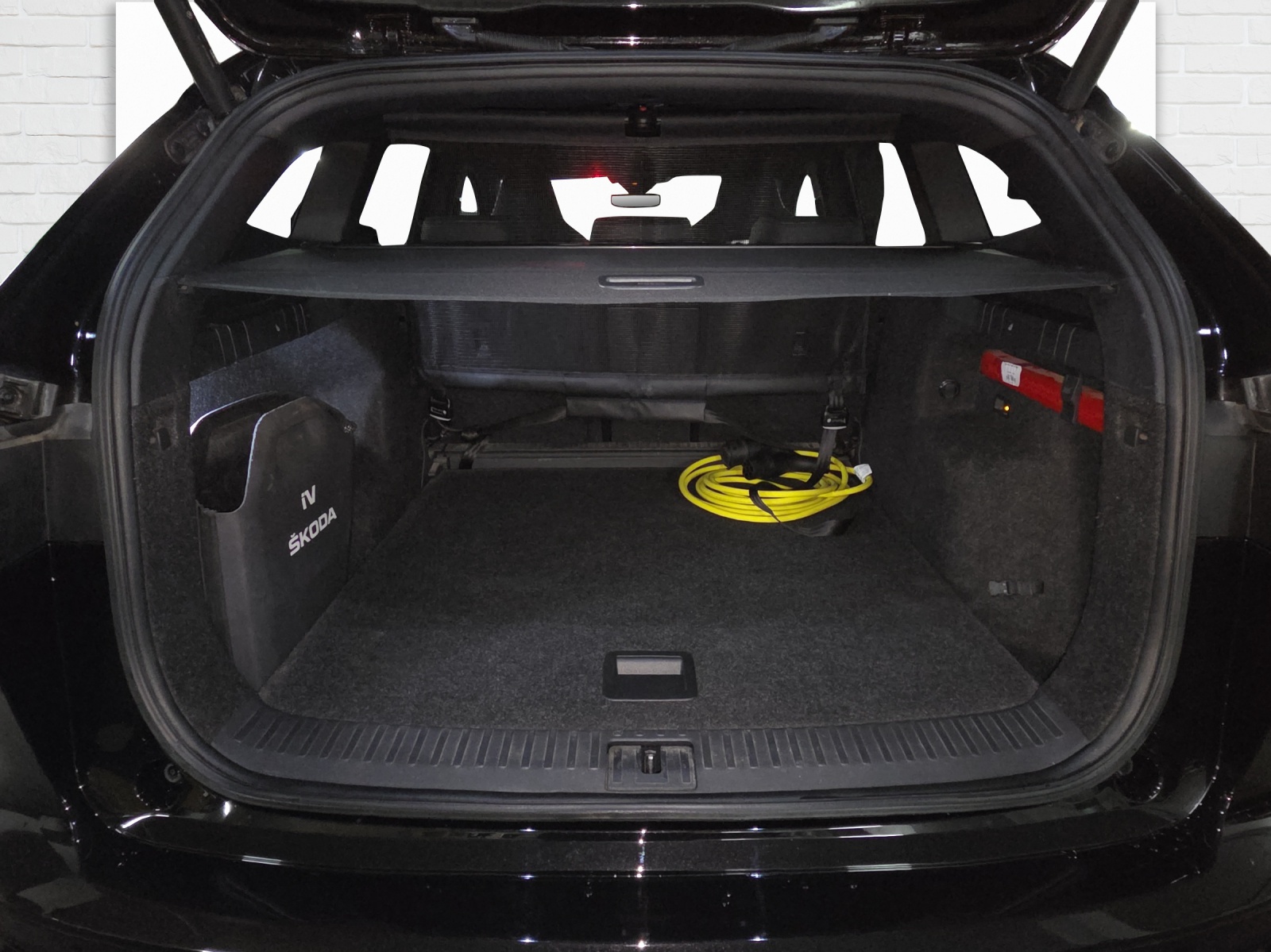 SKODA Enyaq iV 80x SportLine-image-8