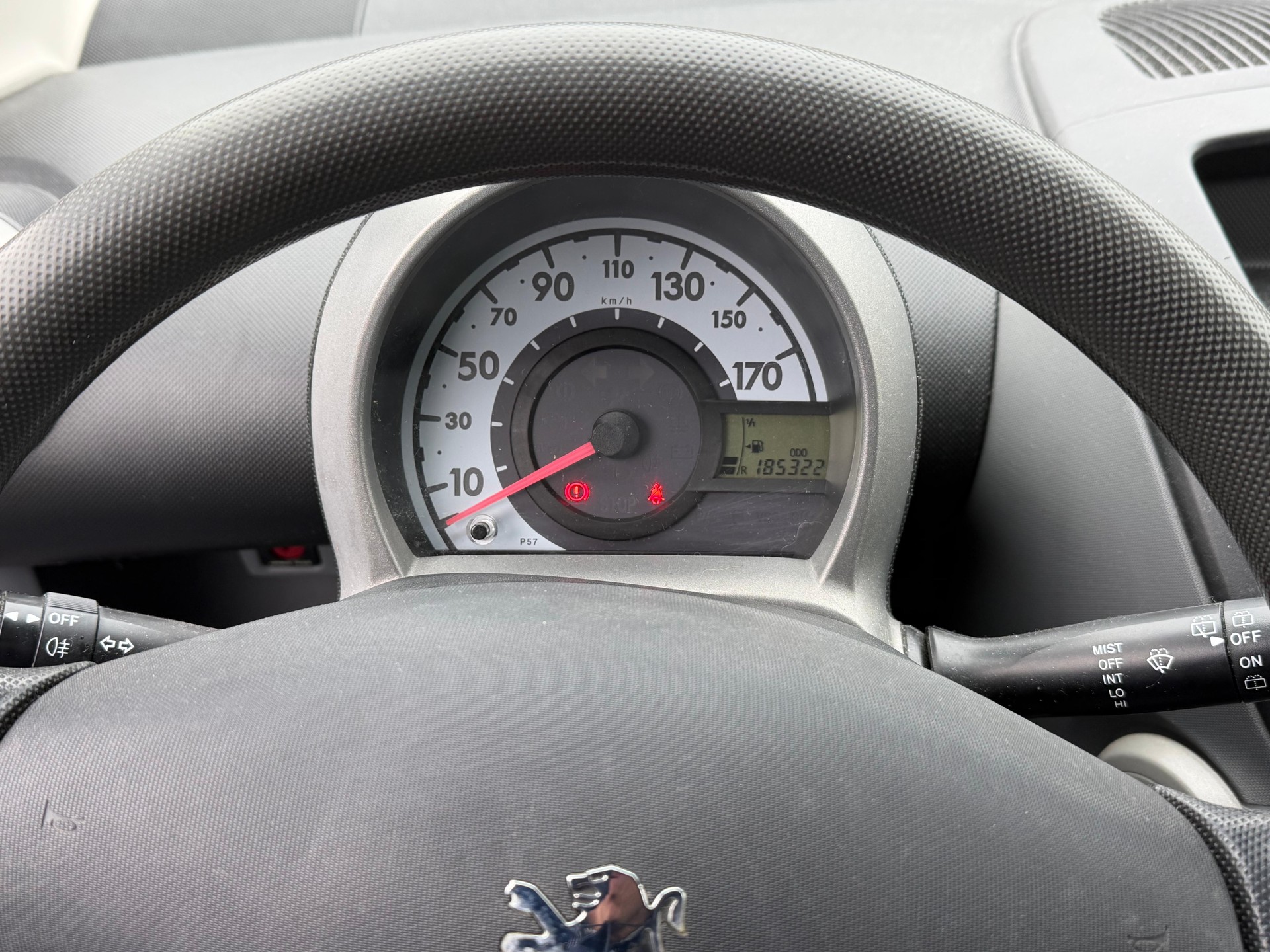 PEUGEOT 107 1.0-image-3