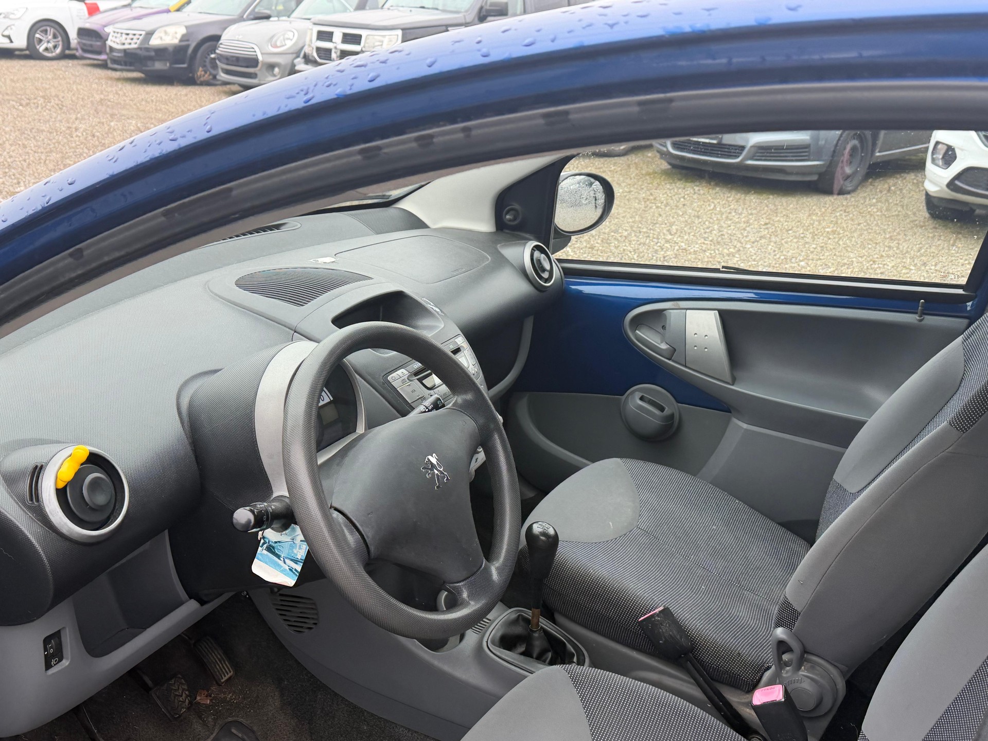 PEUGEOT 107 1.0-image-6