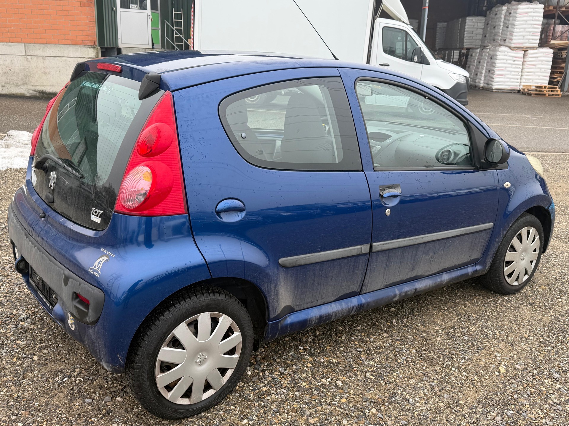 PEUGEOT 107 1.0-image-10