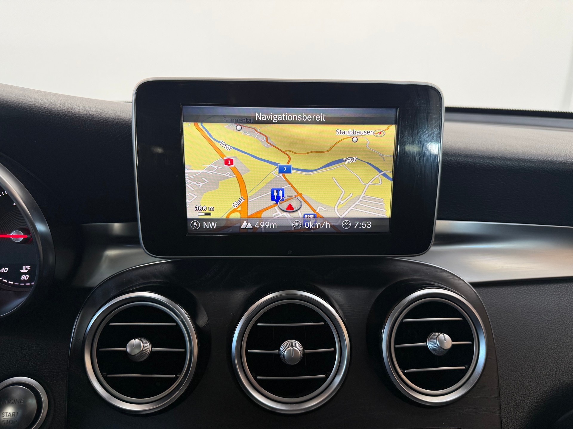 MERCEDES-BENZ GLC 250 d AMG Line 4Matic 9G-Tronic-image-19