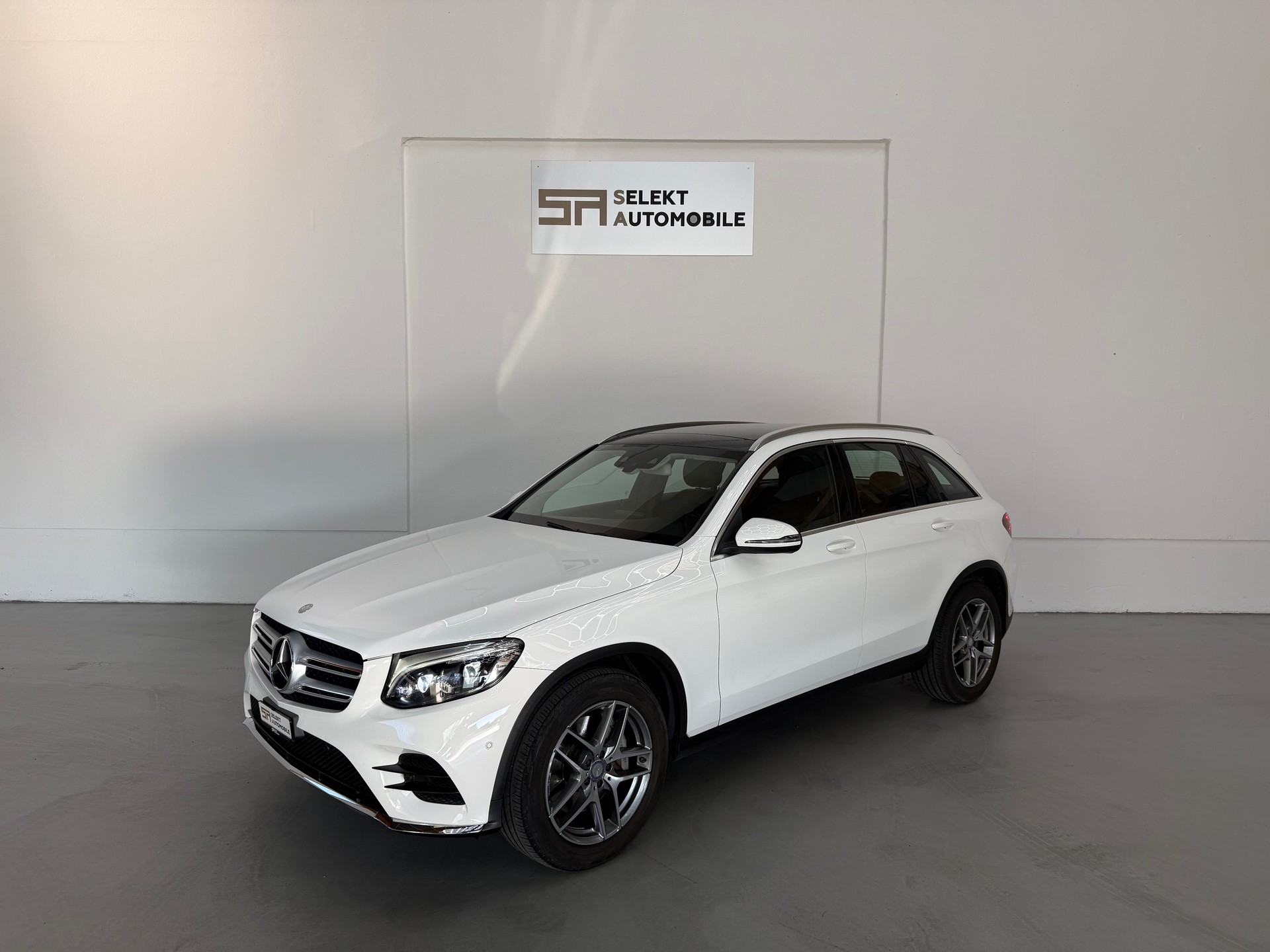 MERCEDES-BENZ GLC 250 d AMG Line 4Matic 9G-Tronic-image-0