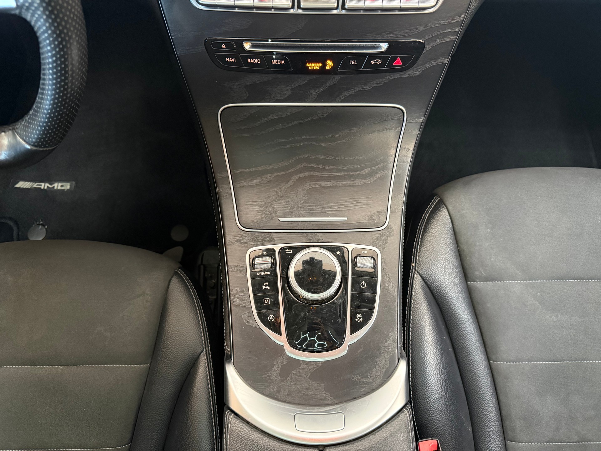 MERCEDES-BENZ GLC 250 d AMG Line 4Matic 9G-Tronic-image-22