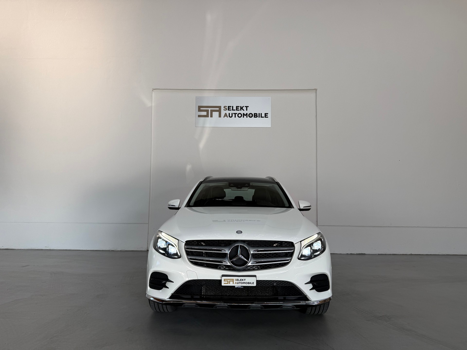 MERCEDES-BENZ GLC 250 d AMG Line 4Matic 9G-Tronic-image-2