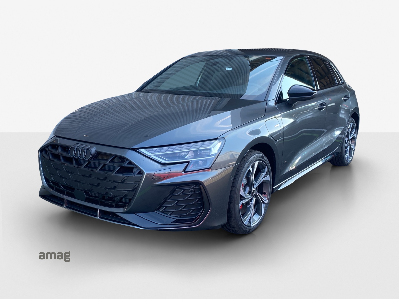 AUDI A3 Sportback TFSI e 200 kW S line Attraction S tronic-image-0