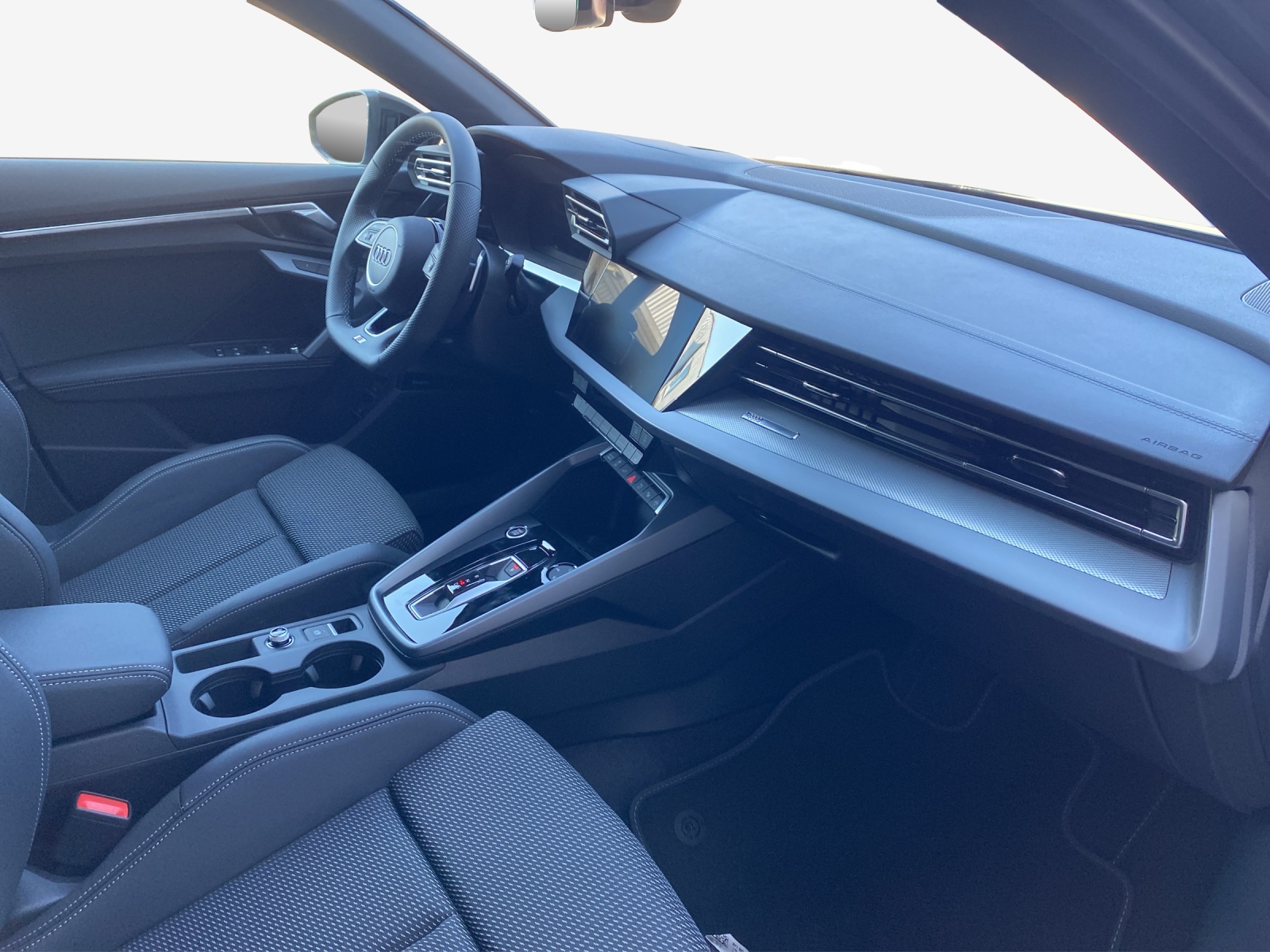 AUDI A3 Sportback TFSI e 200 kW S line Attraction S tronic-image-13