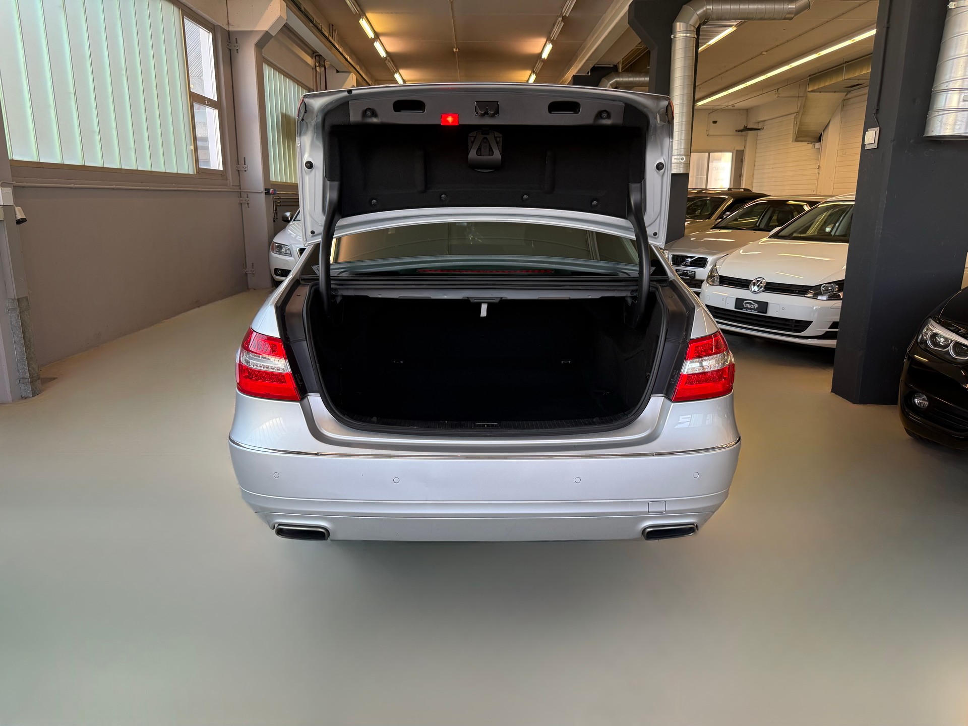 MERCEDES-BENZ E 350 CDI BlueEfficiency Avantgarde 7G-Tronic-image-8