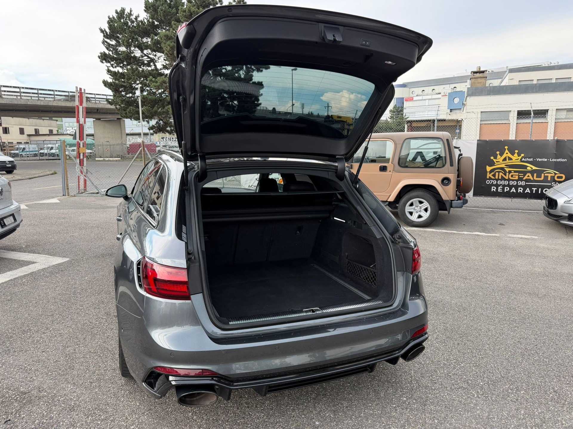 AUDI RS4 Avant 2.9 TFSI quattro tiptronic GARANTIE 2 ANS-image-17