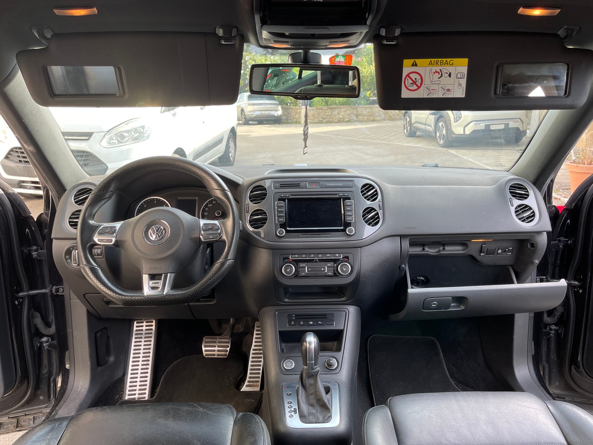 VW 2.0 TDI BMT Cup R-Line-image-3