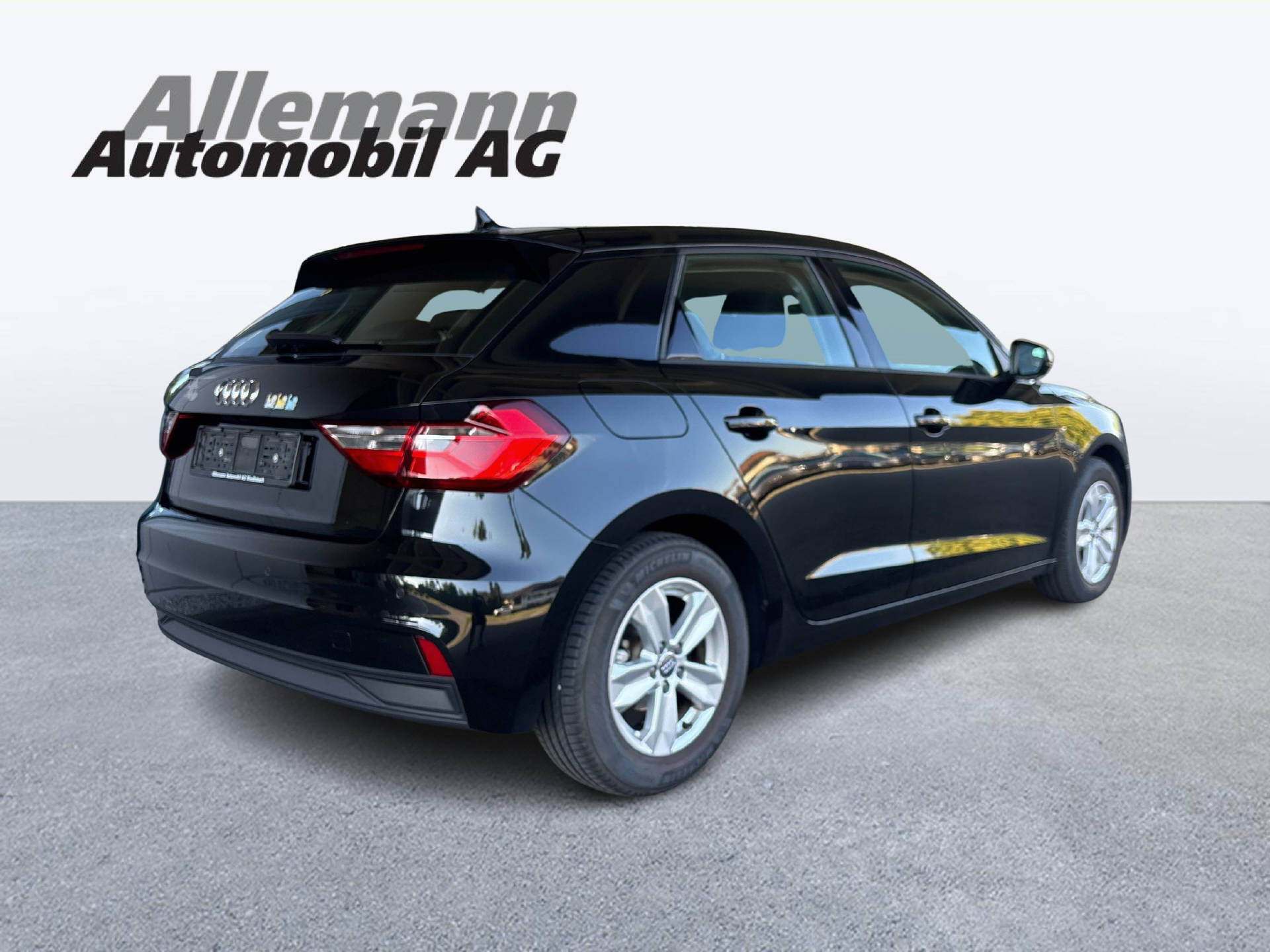 AUDI A1 Sportback 1.0 30 TFSI-image-4