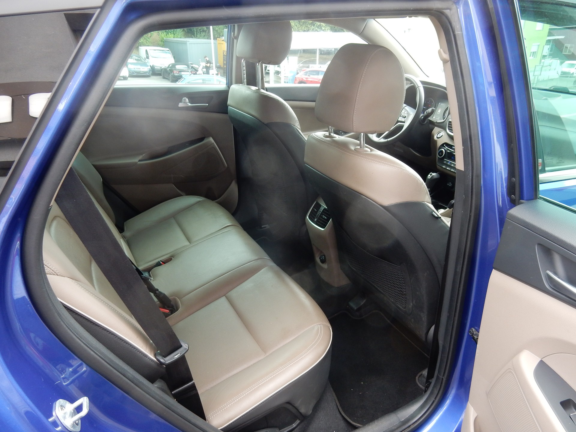 HYUNDAI Tucson 1.6 CRDI Amplia 2WD DCT-image-22