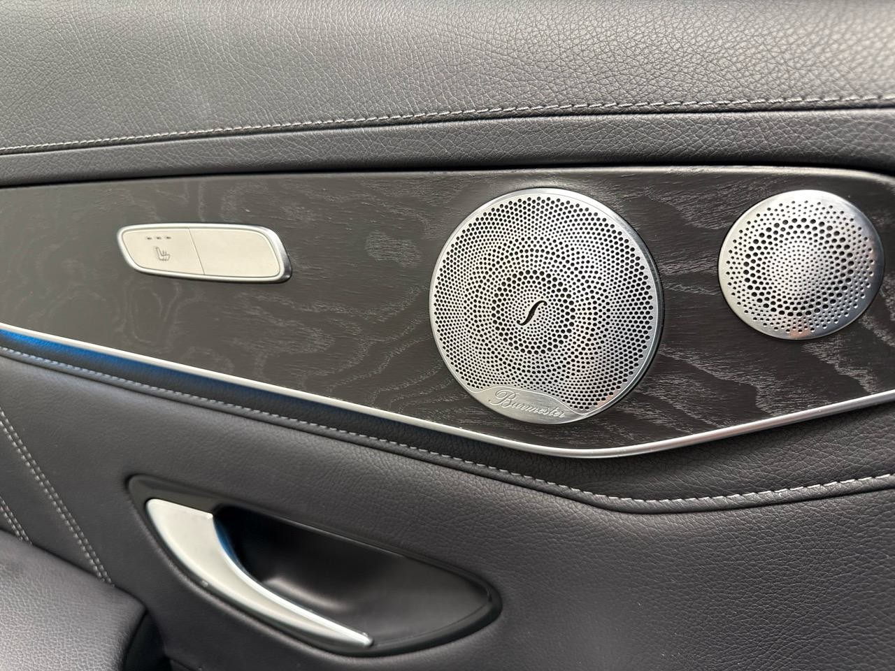 MERCEDES-BENZ GLC 63 S AMG 4Matic+ 9G-Tronic-image-13