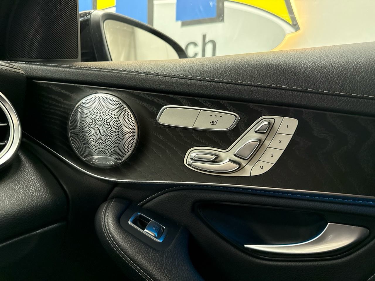 MERCEDES-BENZ GLC 63 S AMG 4Matic+ 9G-Tronic-image-11