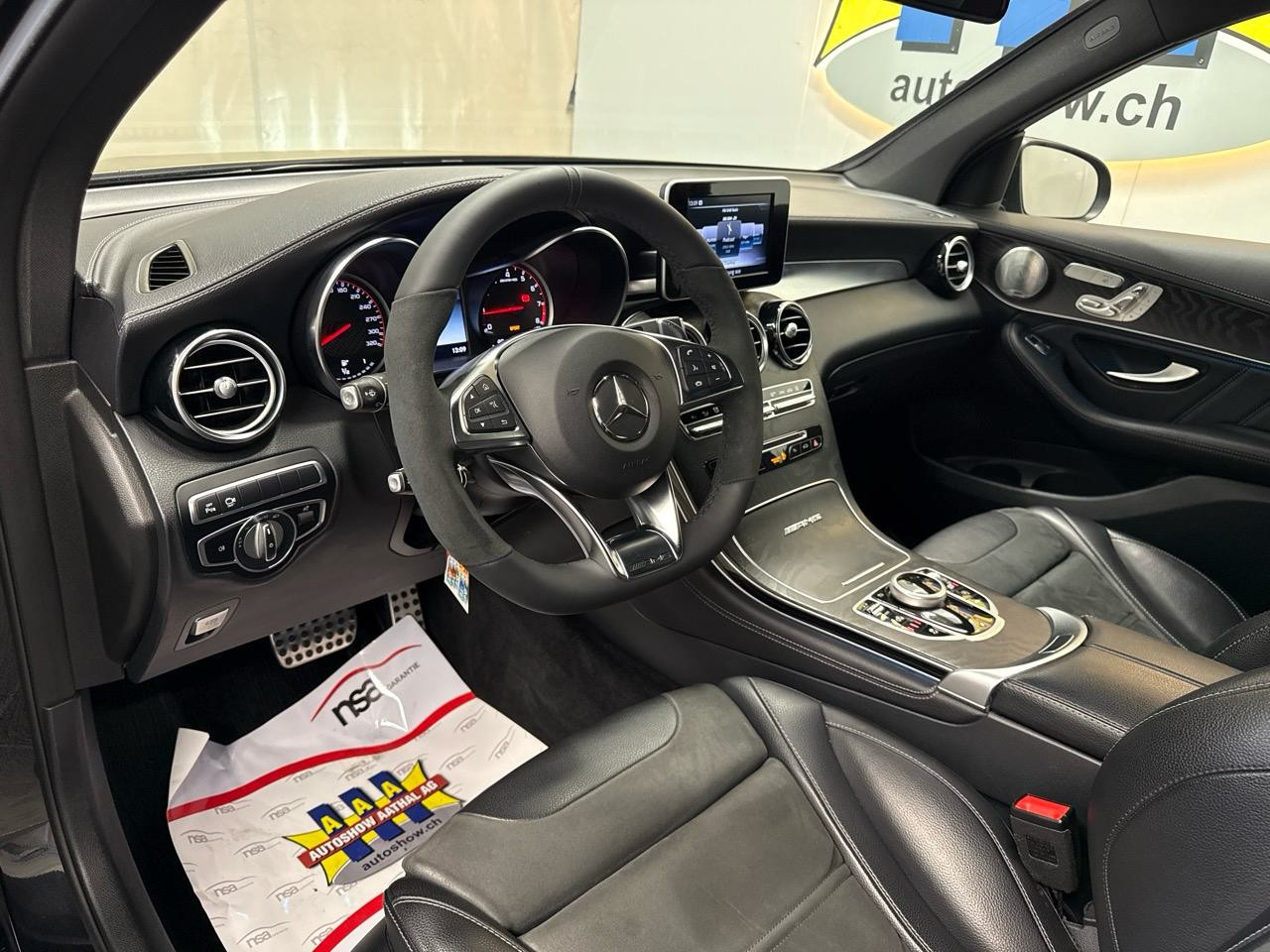 MERCEDES-BENZ GLC 63 S AMG 4Matic+ 9G-Tronic-showroom-element-2