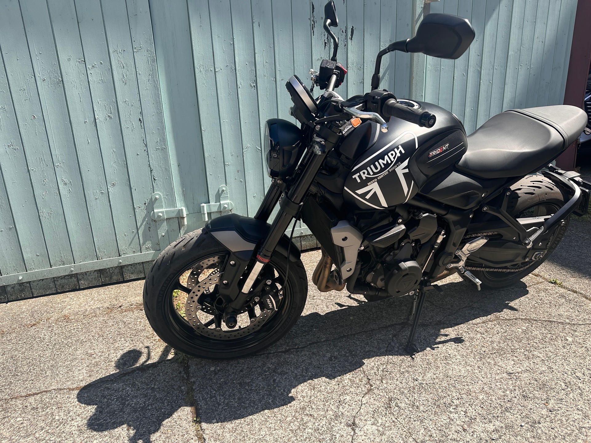 TRIUMPH Trident 660
