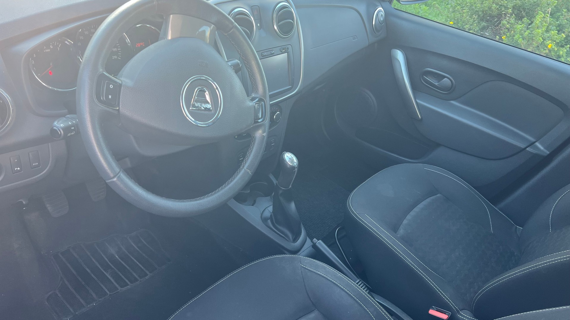 DACIA Sandero Tce 90 Ambiance-image-8