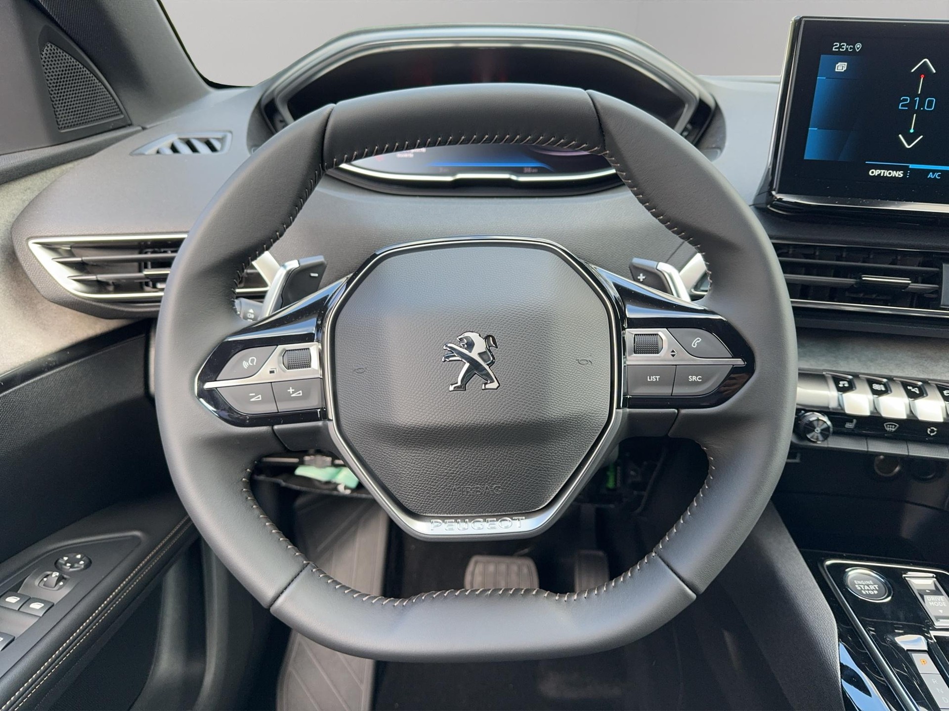 PEUGEOT 5008 1.2 Hybrid Allure Pack-image-9