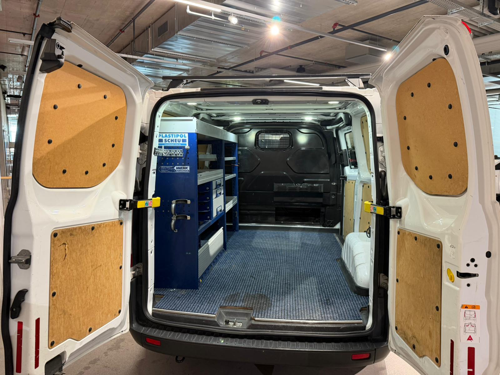 FORD Transit Custom Van 250 L1H1 Startup-image-13