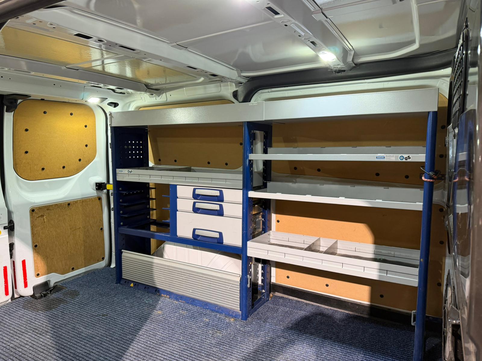 FORD Transit Custom Van 250 L1H1 Startup-image-16