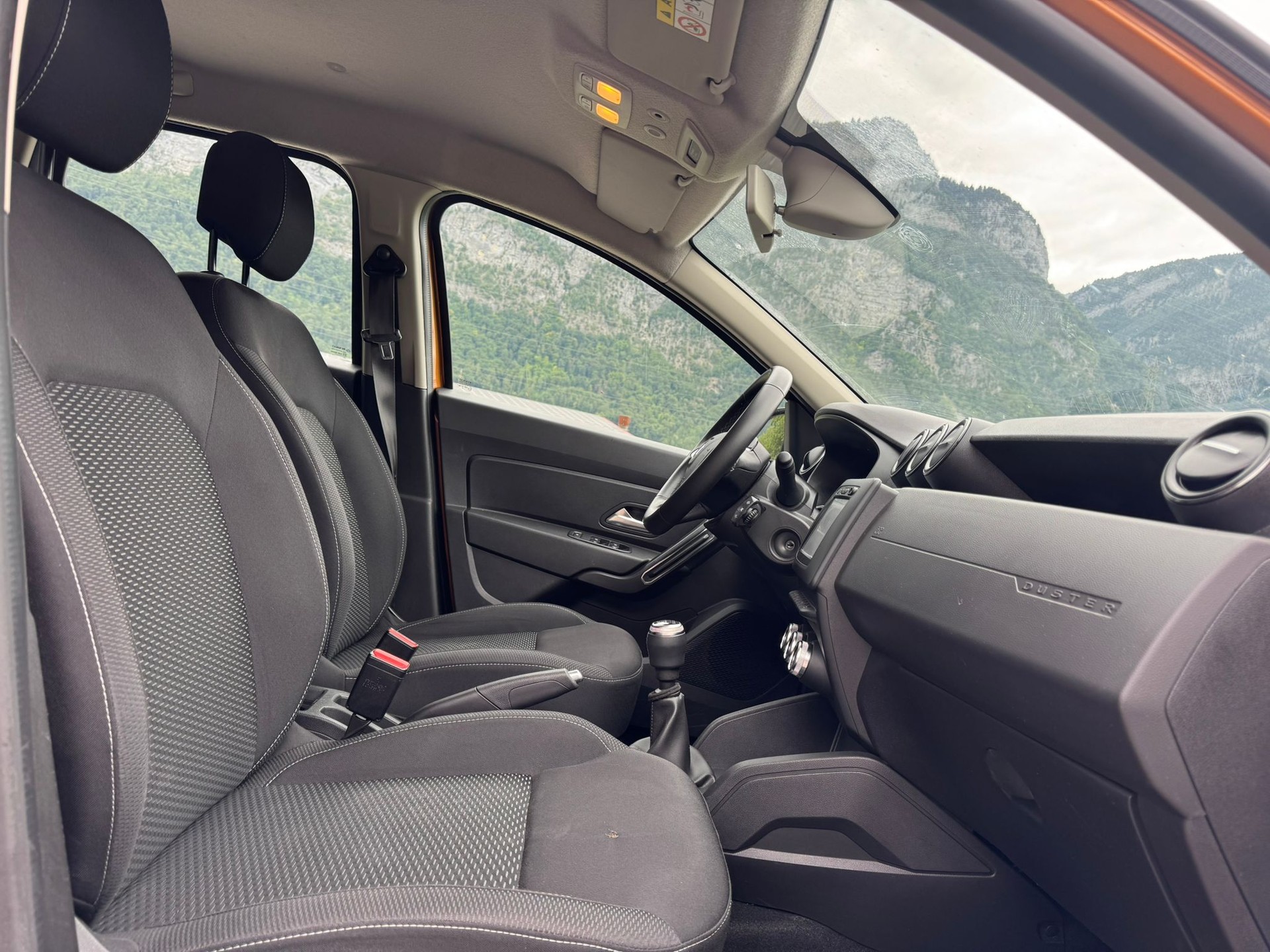 DACIA Duster dCi 110 Comfort 4x4-image-11