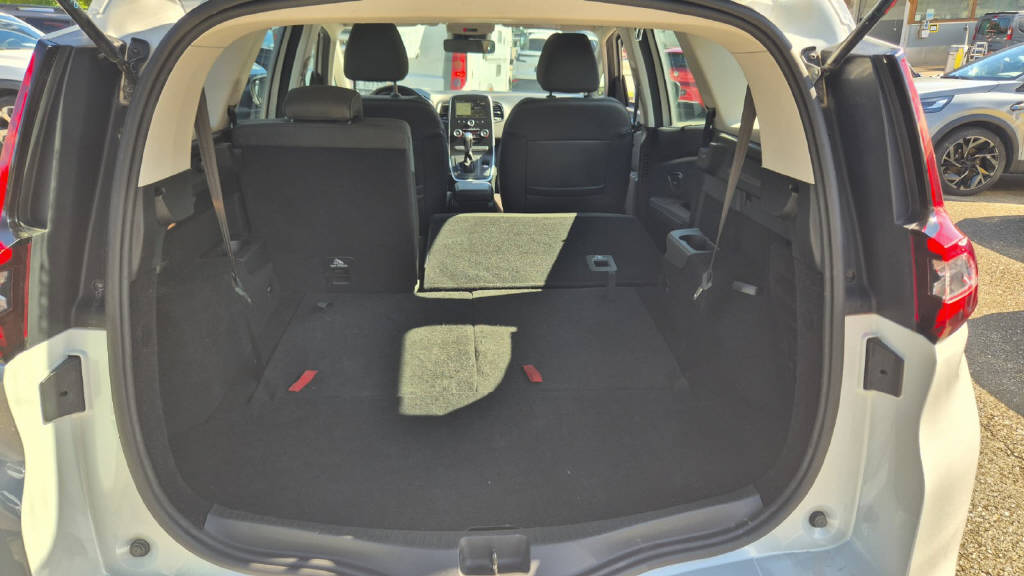 RENAULT Grand Scénic 1.3 TCe 140 Zen EDC-image-5