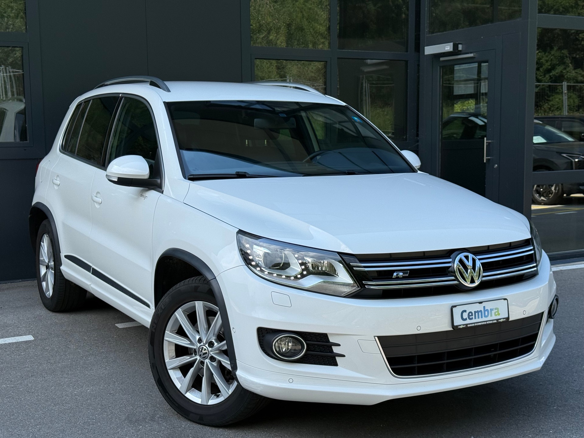 VW Tiguan 2.0 TSI R-Line Design 4Motion DSG-image-0