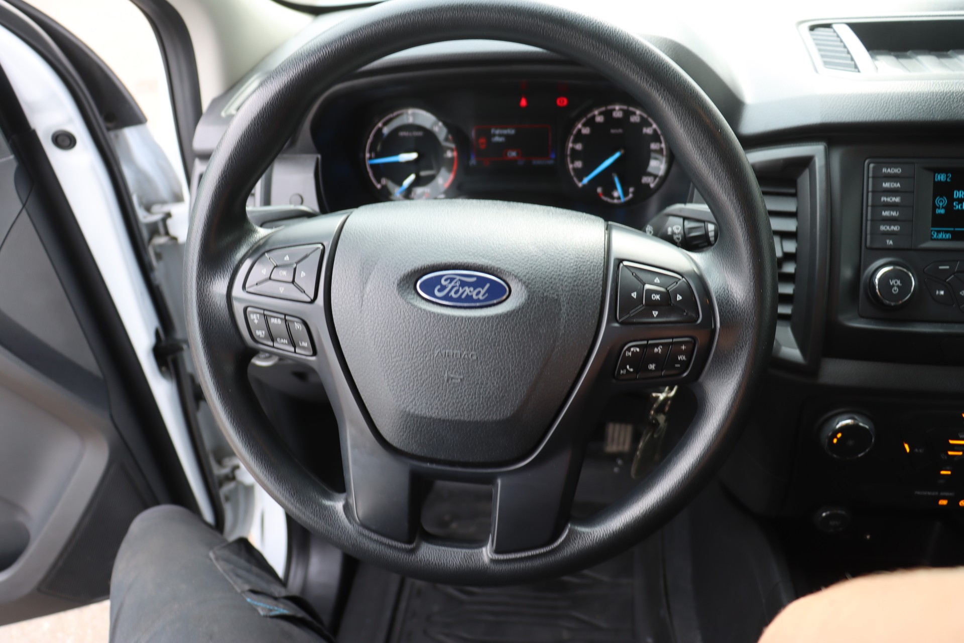 FORD Ranger XLT 2.0 Eco Blue 4x4-image-16