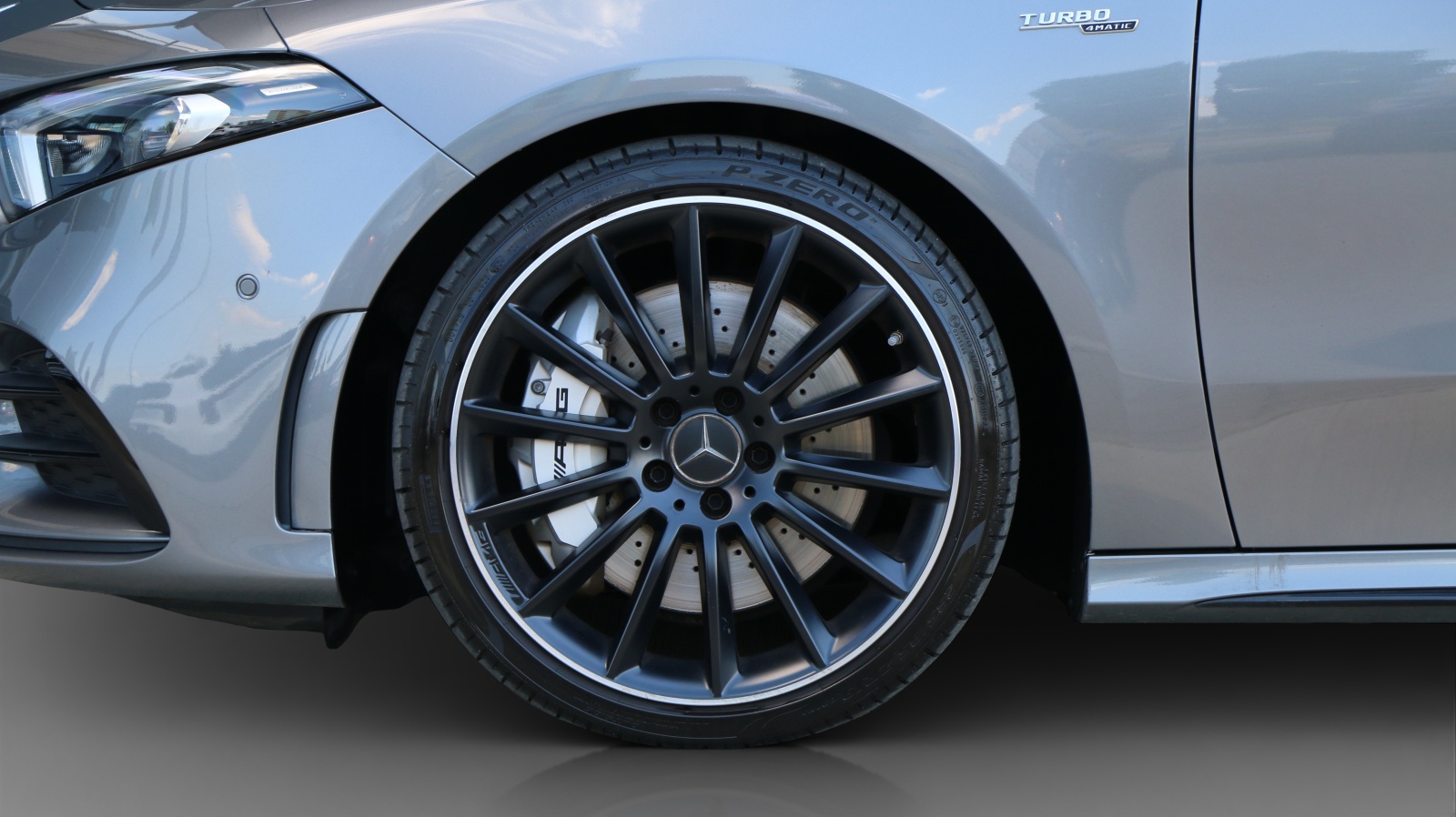 MERCEDES-BENZ A 35 AMG 4Matic-image-11