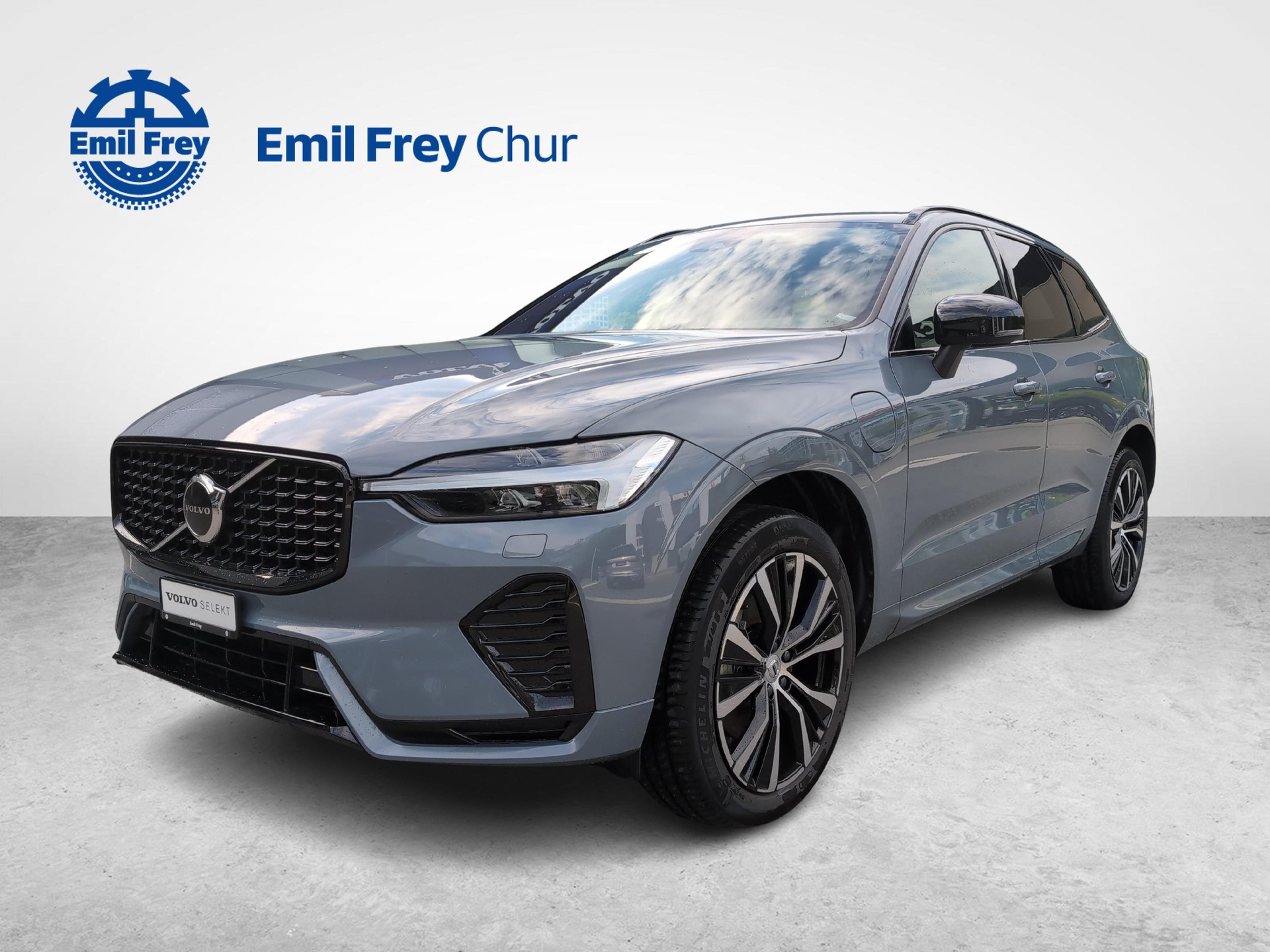 VOLVO XC60 2.0 T6 TE Ultimate Dark eAWD-image-0